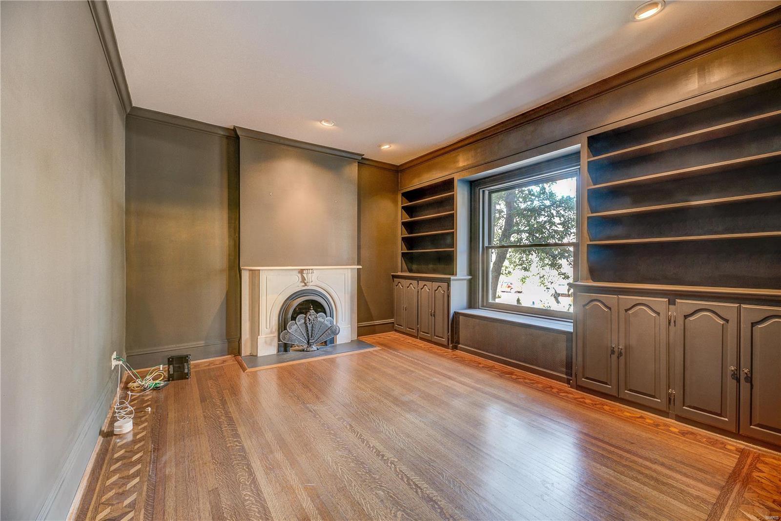 P Lindells Add 02 - Residential