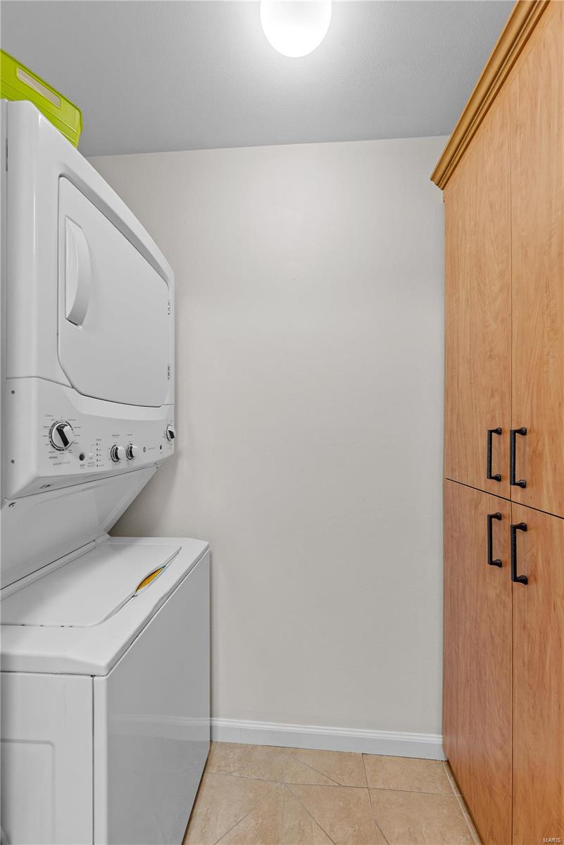 Spring Glen Condo - Residential