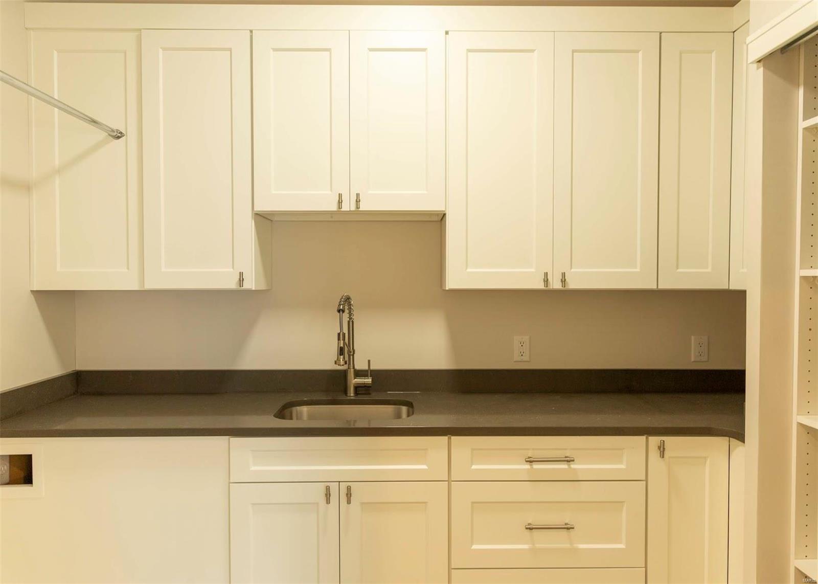 Hill N Dale - Residential