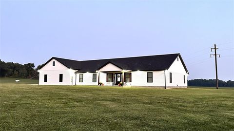 MLS: 25009195
