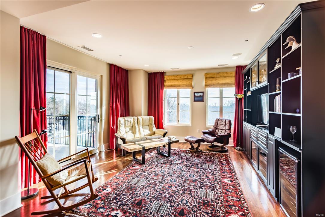 Plaza in Clayton - Residential