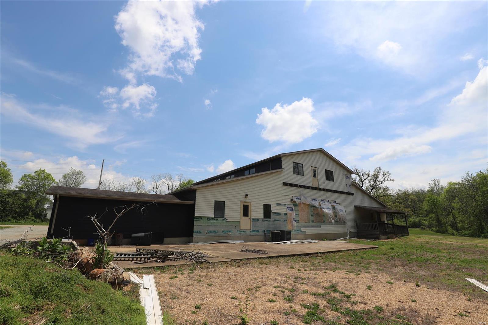 n/a - Commercial Sale