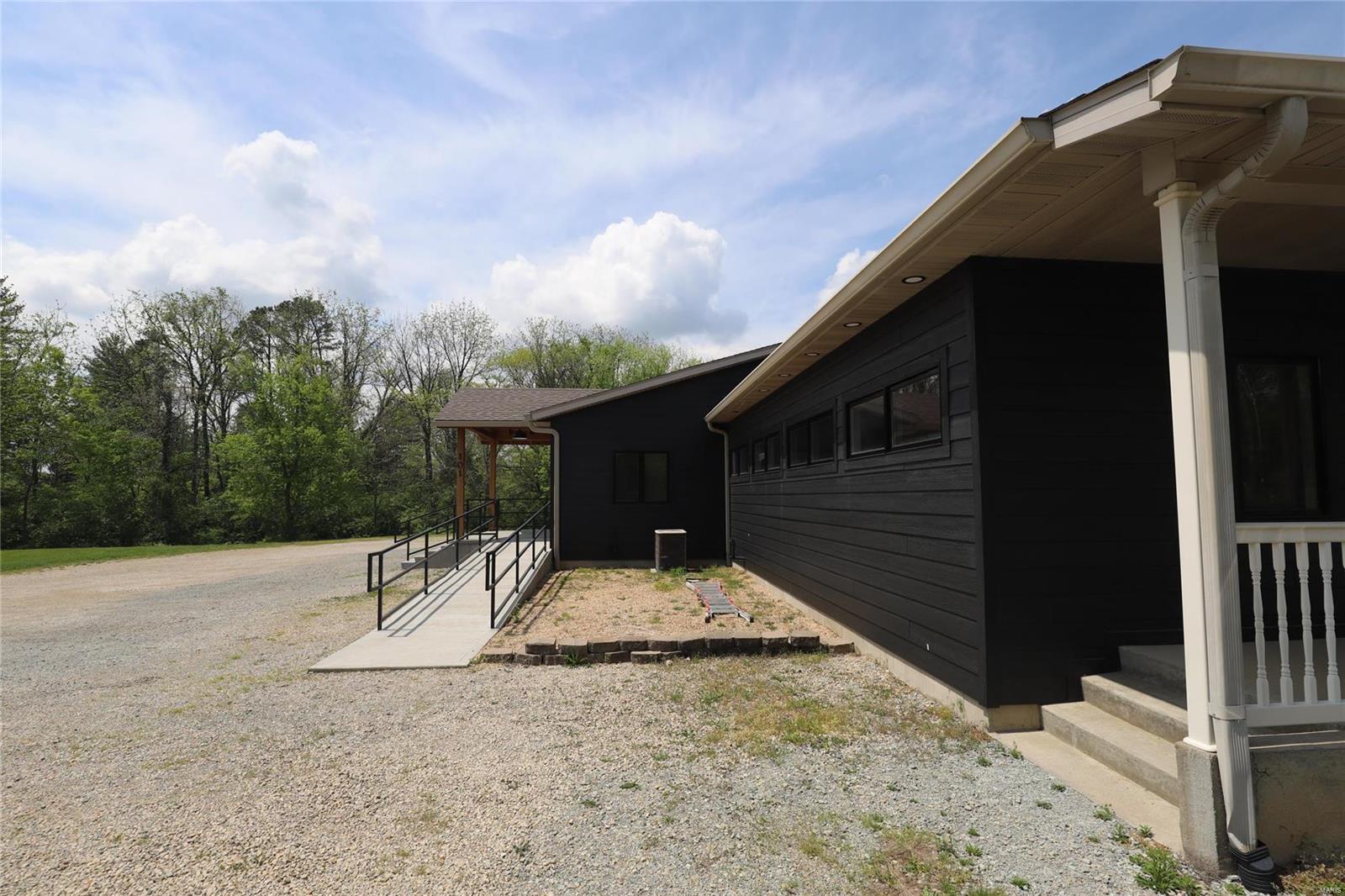 n/a - Commercial Sale