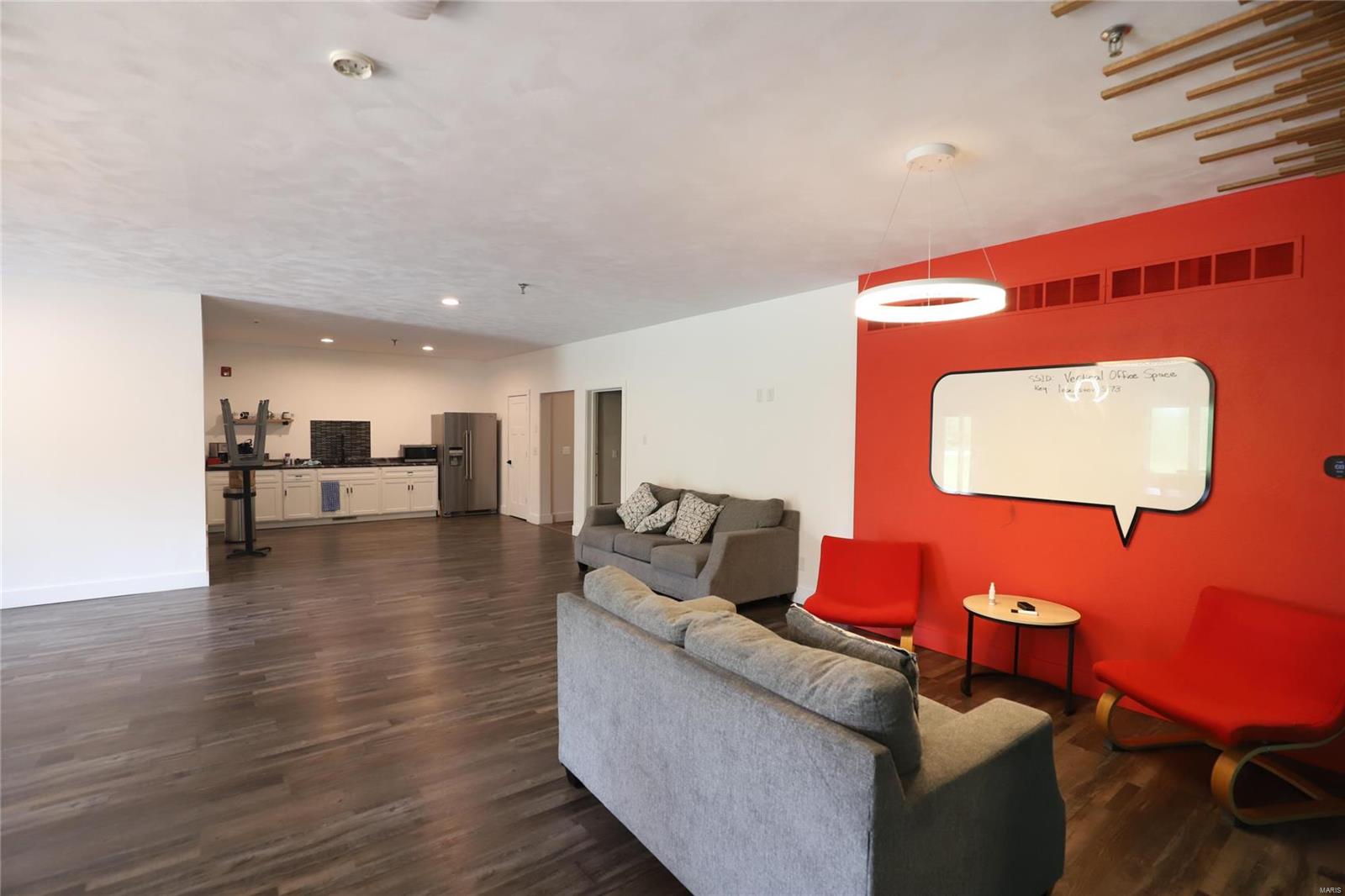 n/a - Commercial Sale