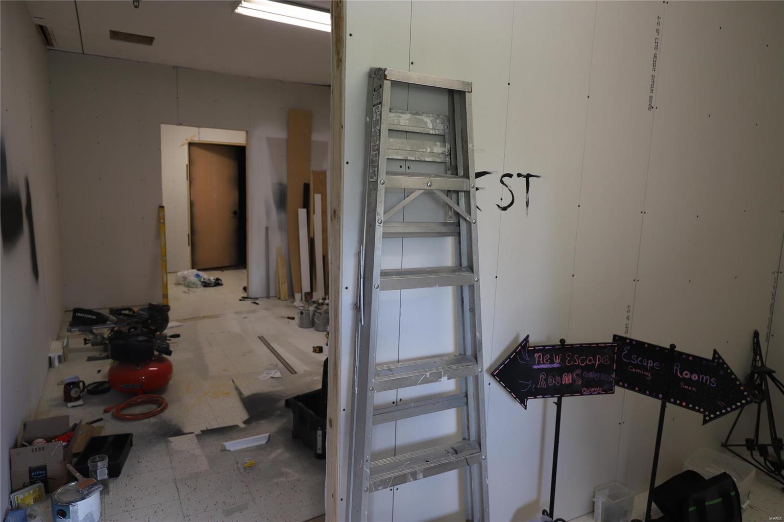 n/a - Commercial Sale