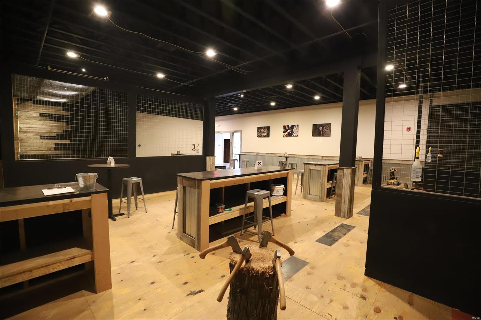 n/a - Commercial Sale