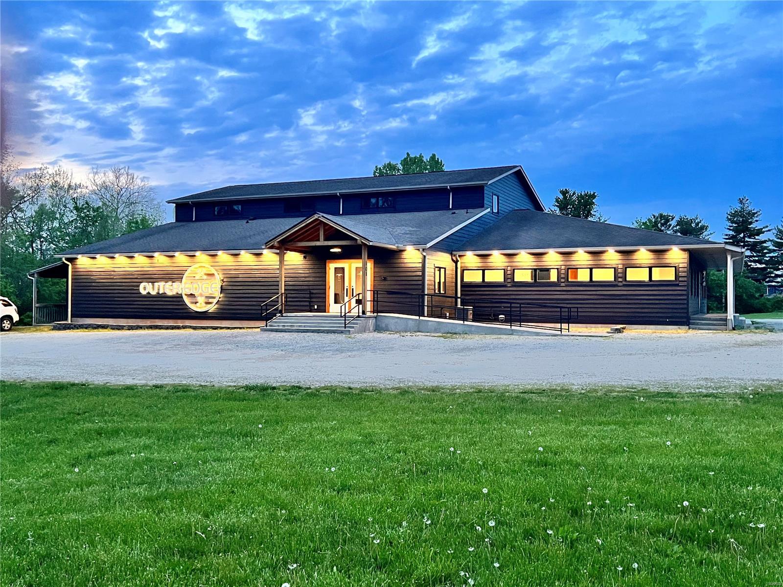 n/a - Commercial Sale