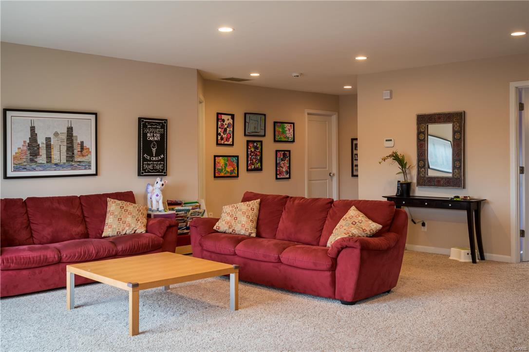 Ladue Meadows 2 - Residential