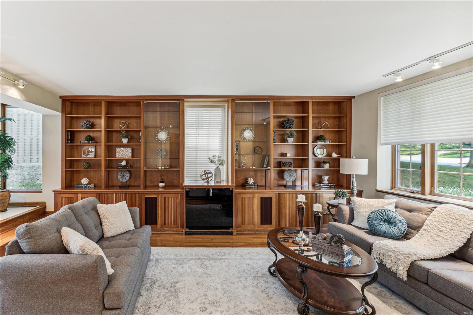 Davis Place - Residential