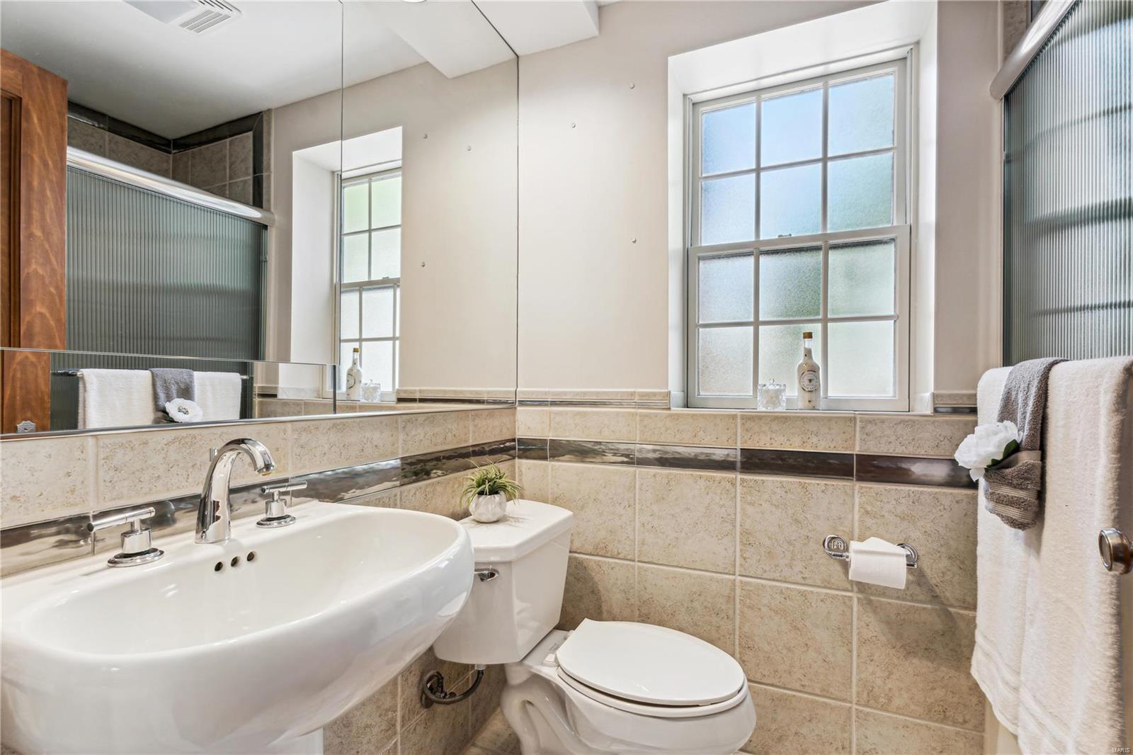 Davis Place - Residential