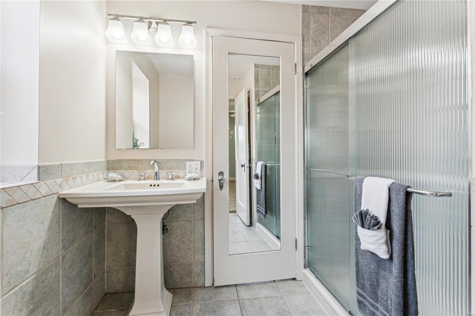 Davis Place - Residential