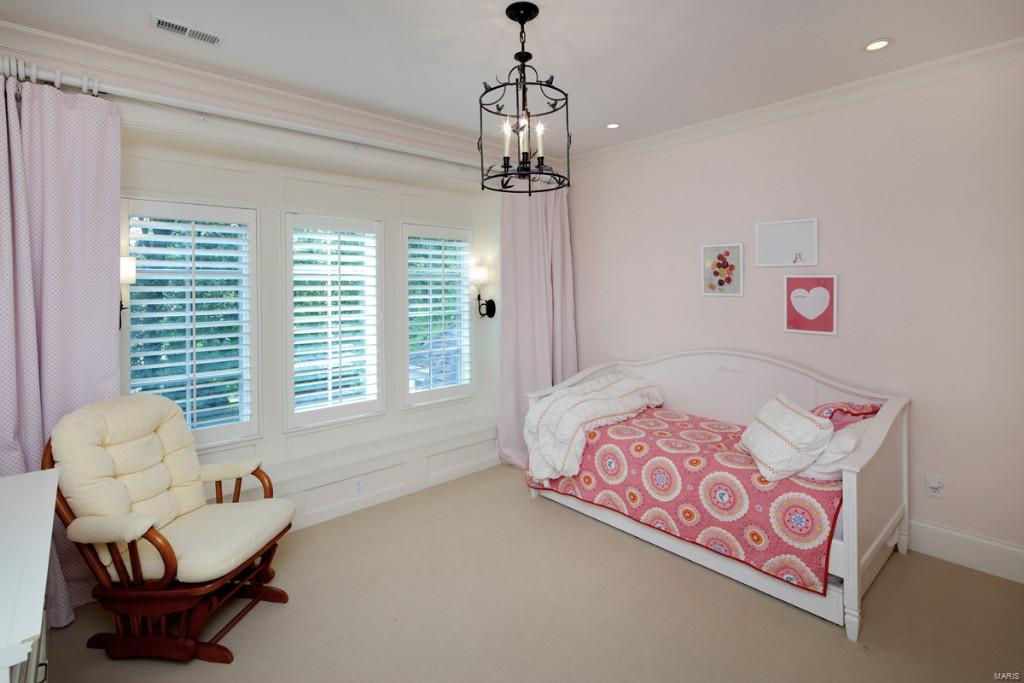 Mcdonald Tr Pt 2 Lts 31 & 32 & Sarpy - Residential