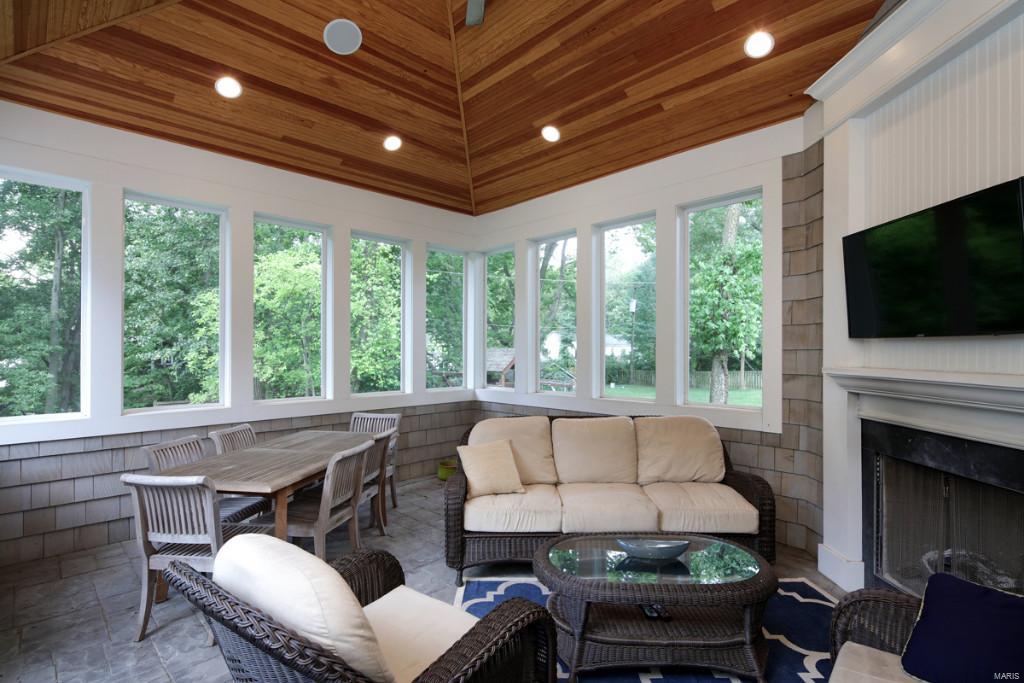 Mcdonald Tr Pt 2 Lts 31 & 32 & Sarpy - Residential