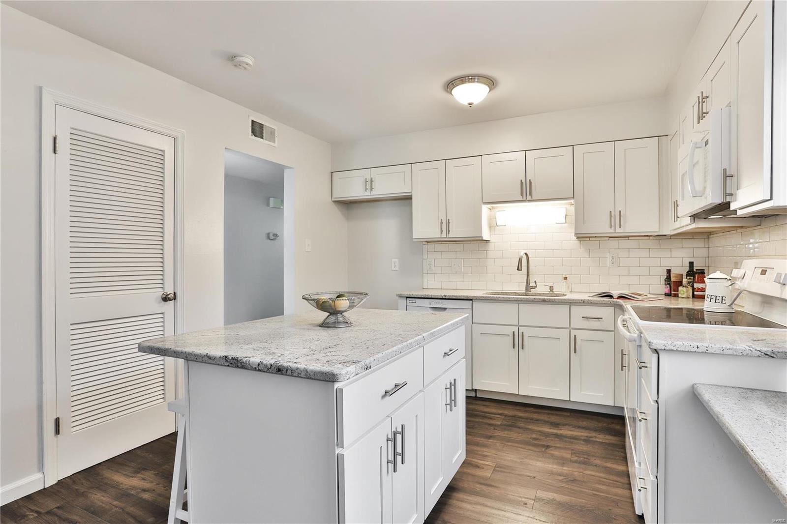 Kirkshire Condo The - Residential