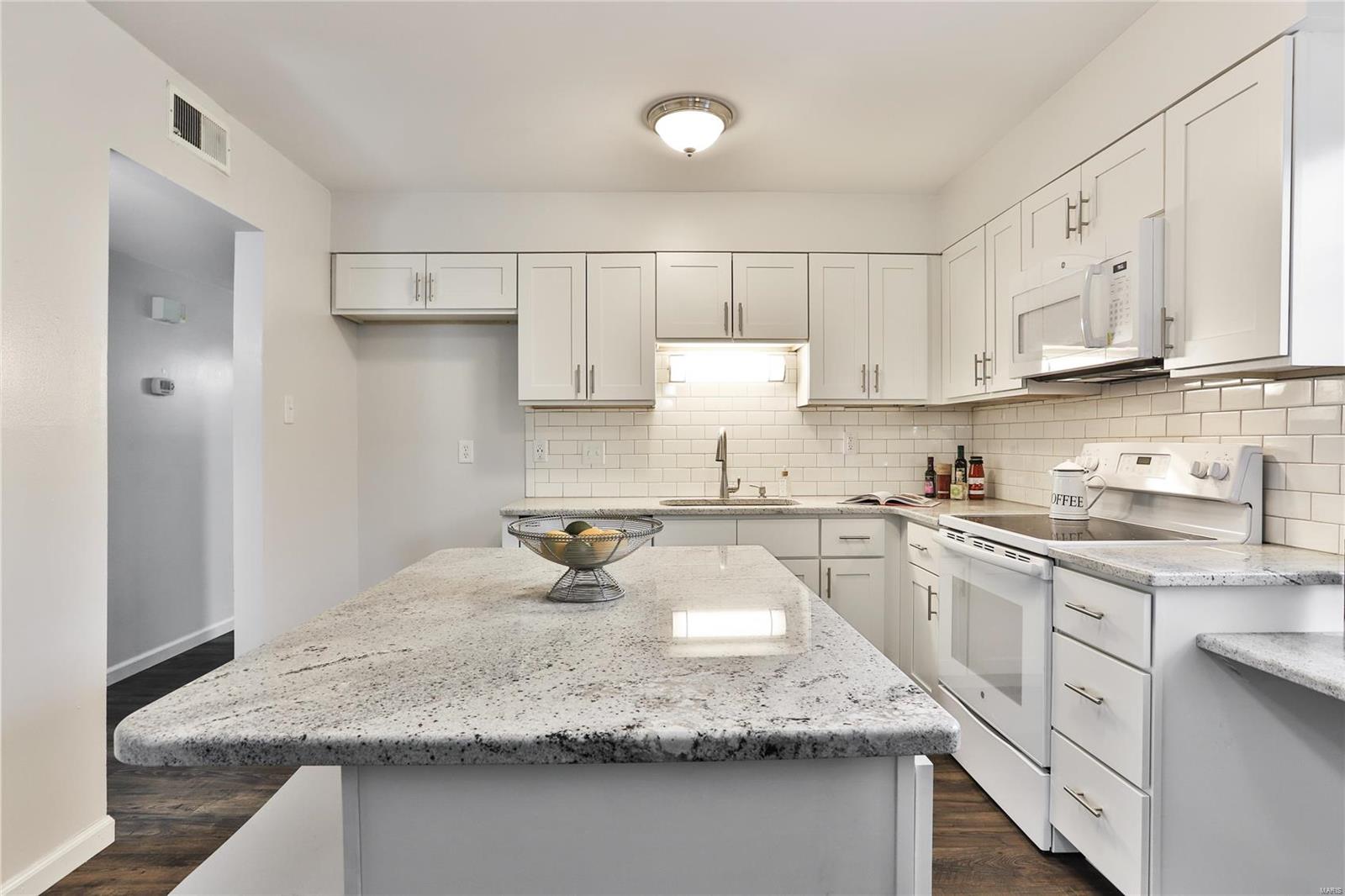 Kirkshire Condo The - Residential
