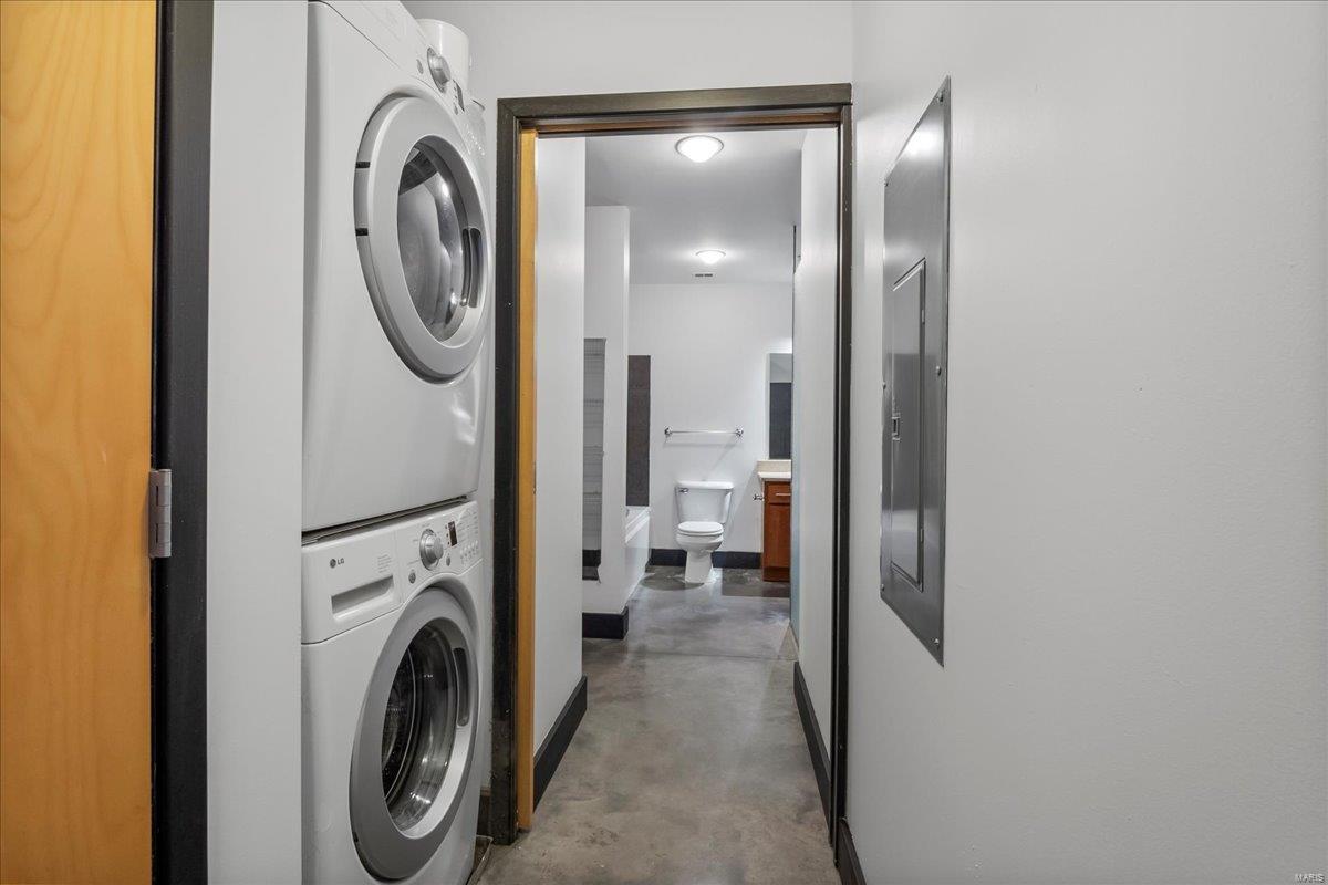 St Louis, Missouri 63101, United States, 2 Bedrooms Bedrooms, ,1 BathroomBathrooms,Residential,Active,109686