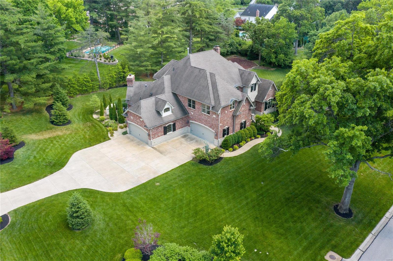 Williamsburg Estates - Residential