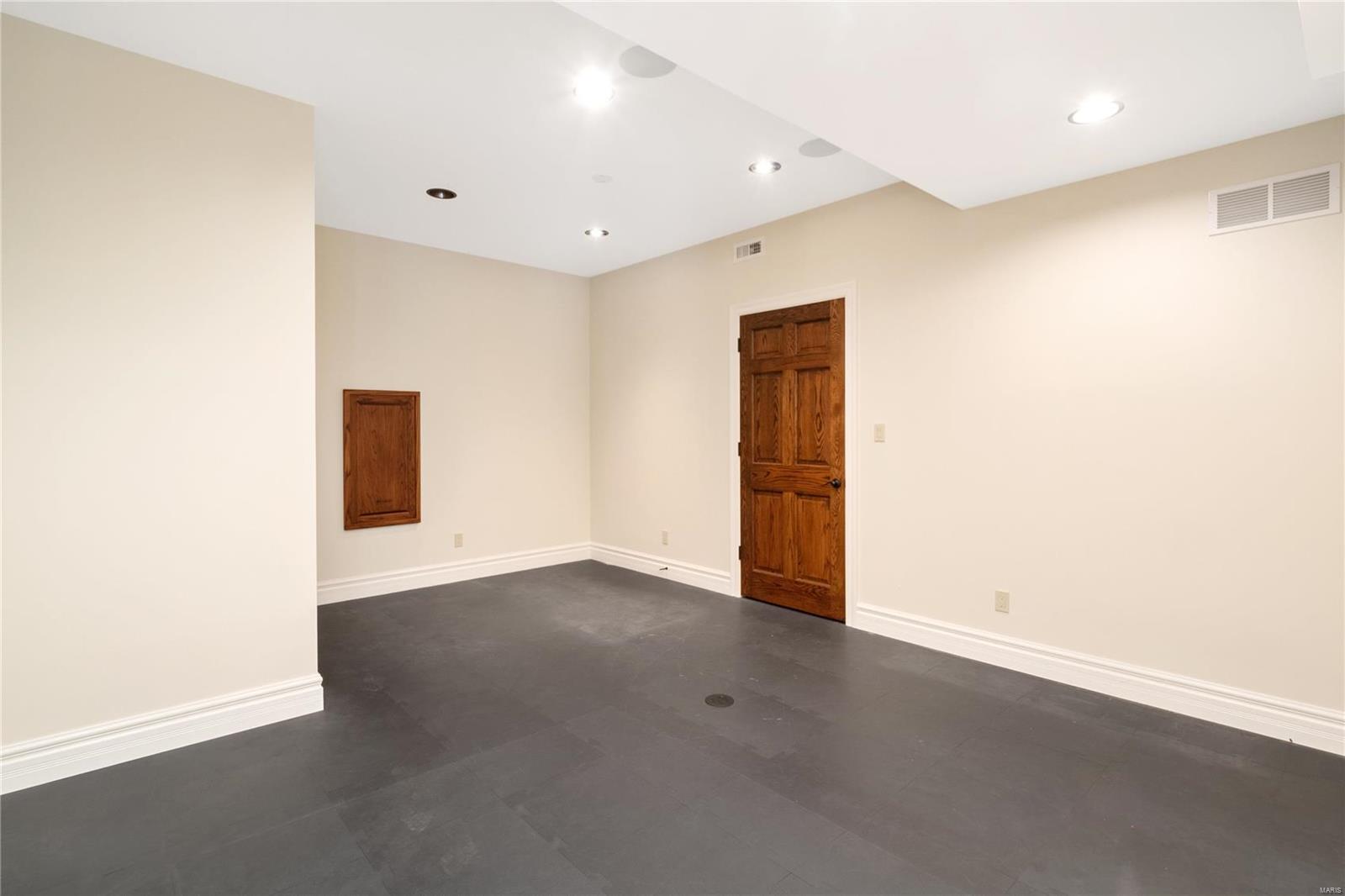 Williamsburg Estates - Residential