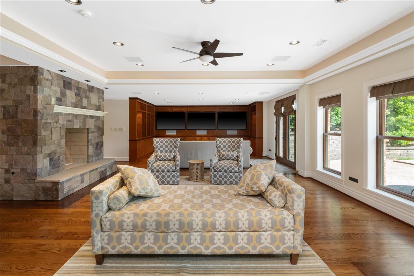 Williamsburg Estates - Residential