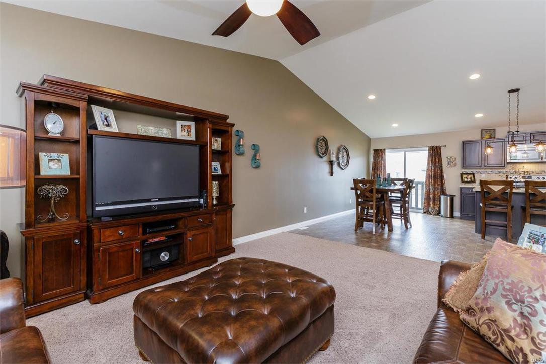 Vlgs At Prairie Bluffs #2 - Residential