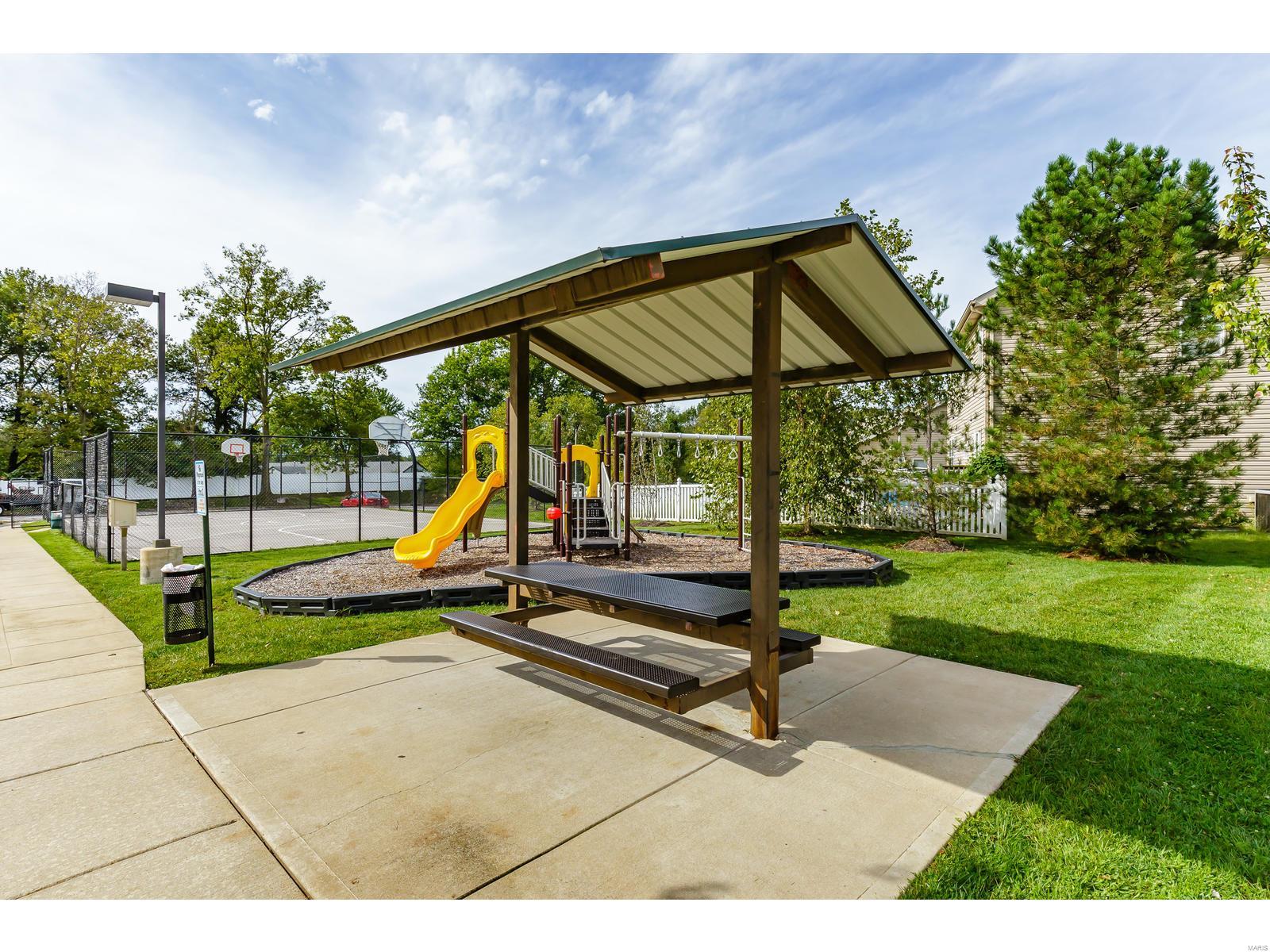 Springhurst Terrace #4 - Residential