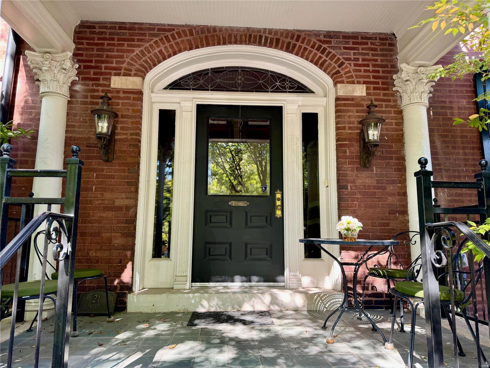 Maryland Plaza Condo - Residential