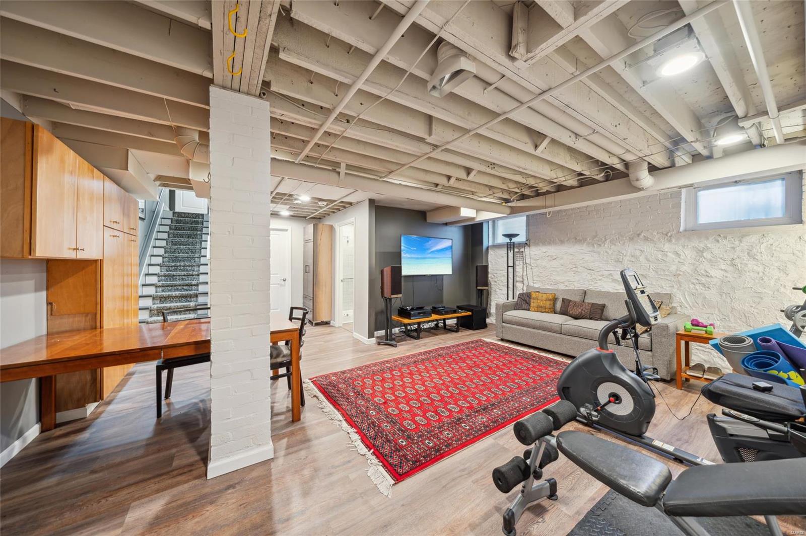 Maryland Plaza Condo - Residential