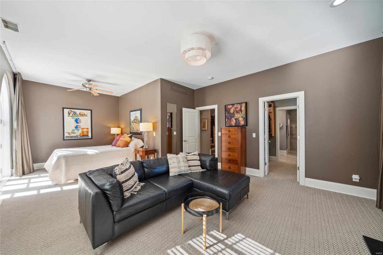 Maryland Plaza Condo - Residential