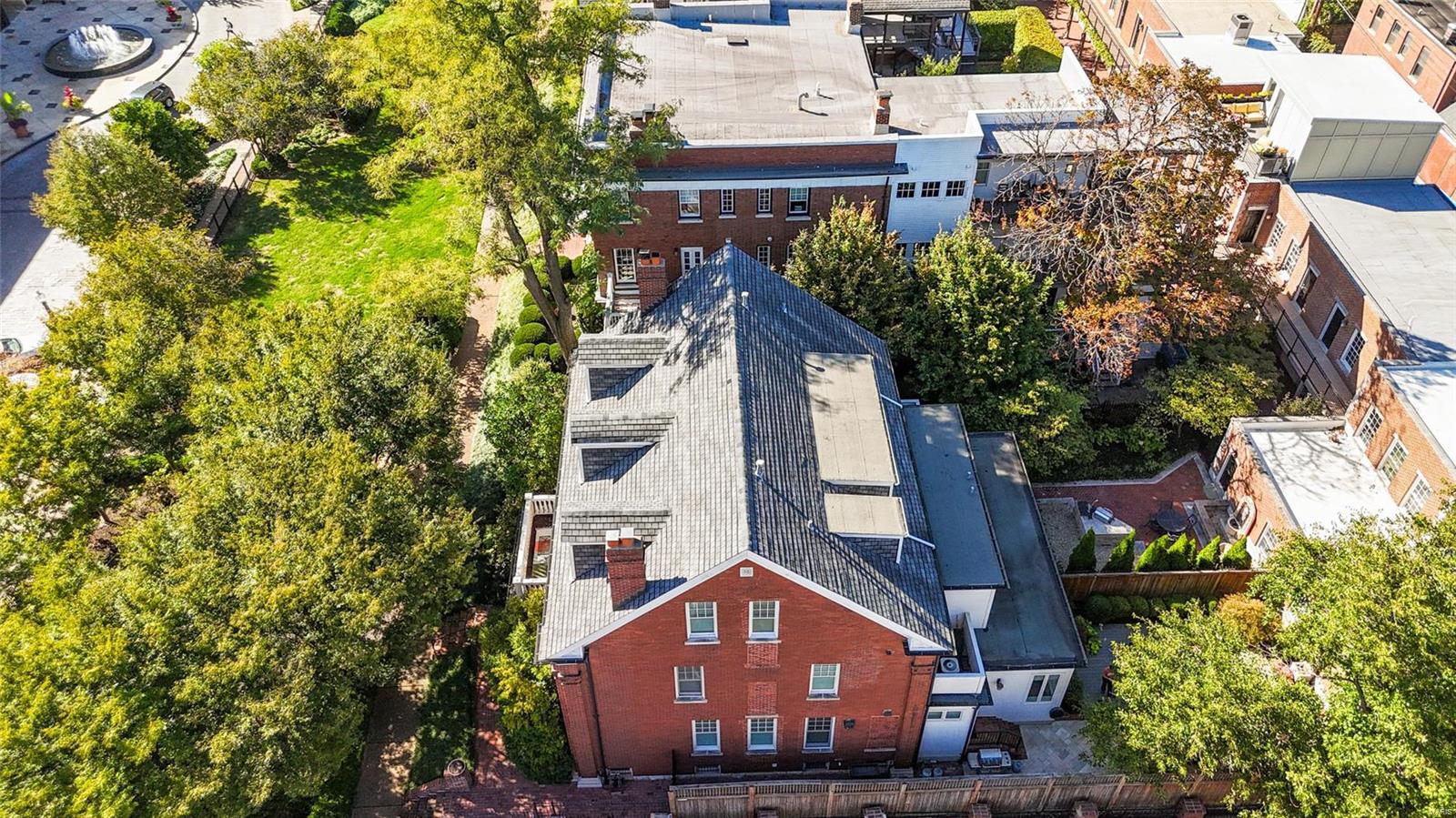 Maryland Plaza Condo - Residential