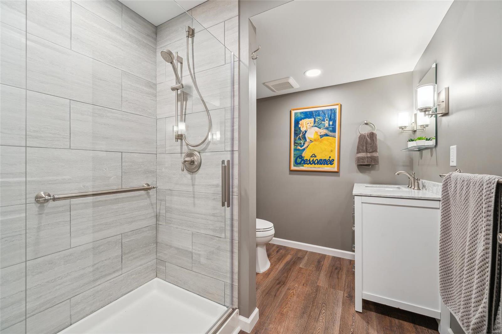 Maryland Plaza Condo - Residential