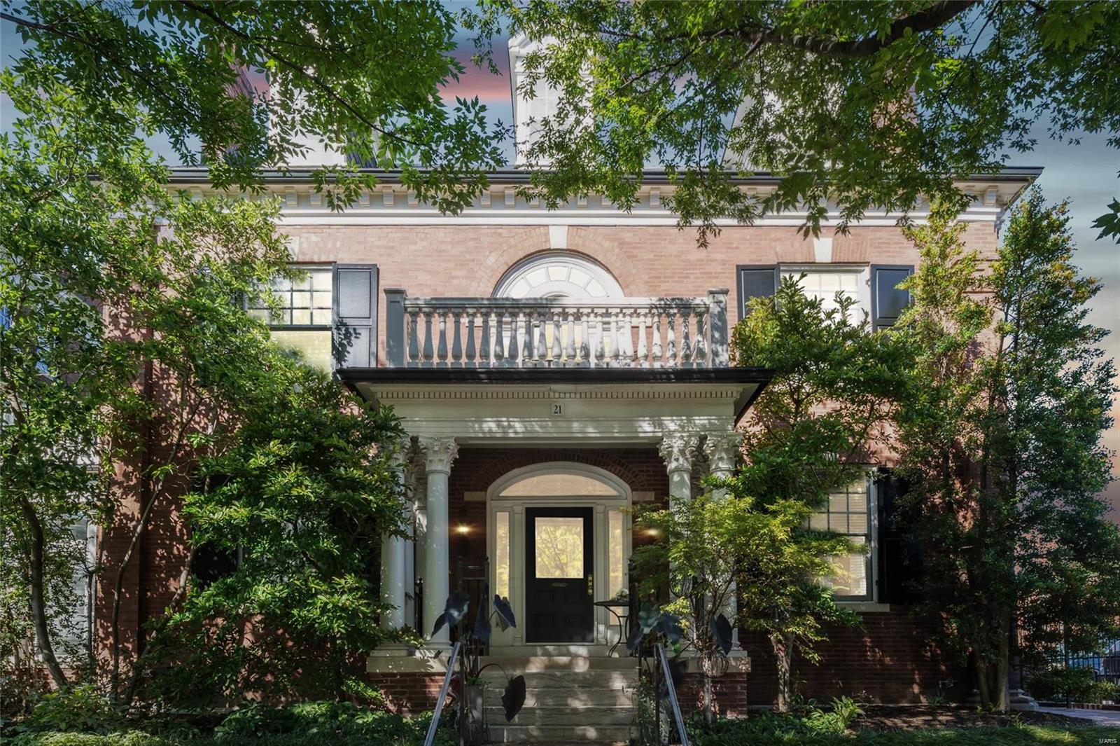 Maryland Plaza Condo - Residential