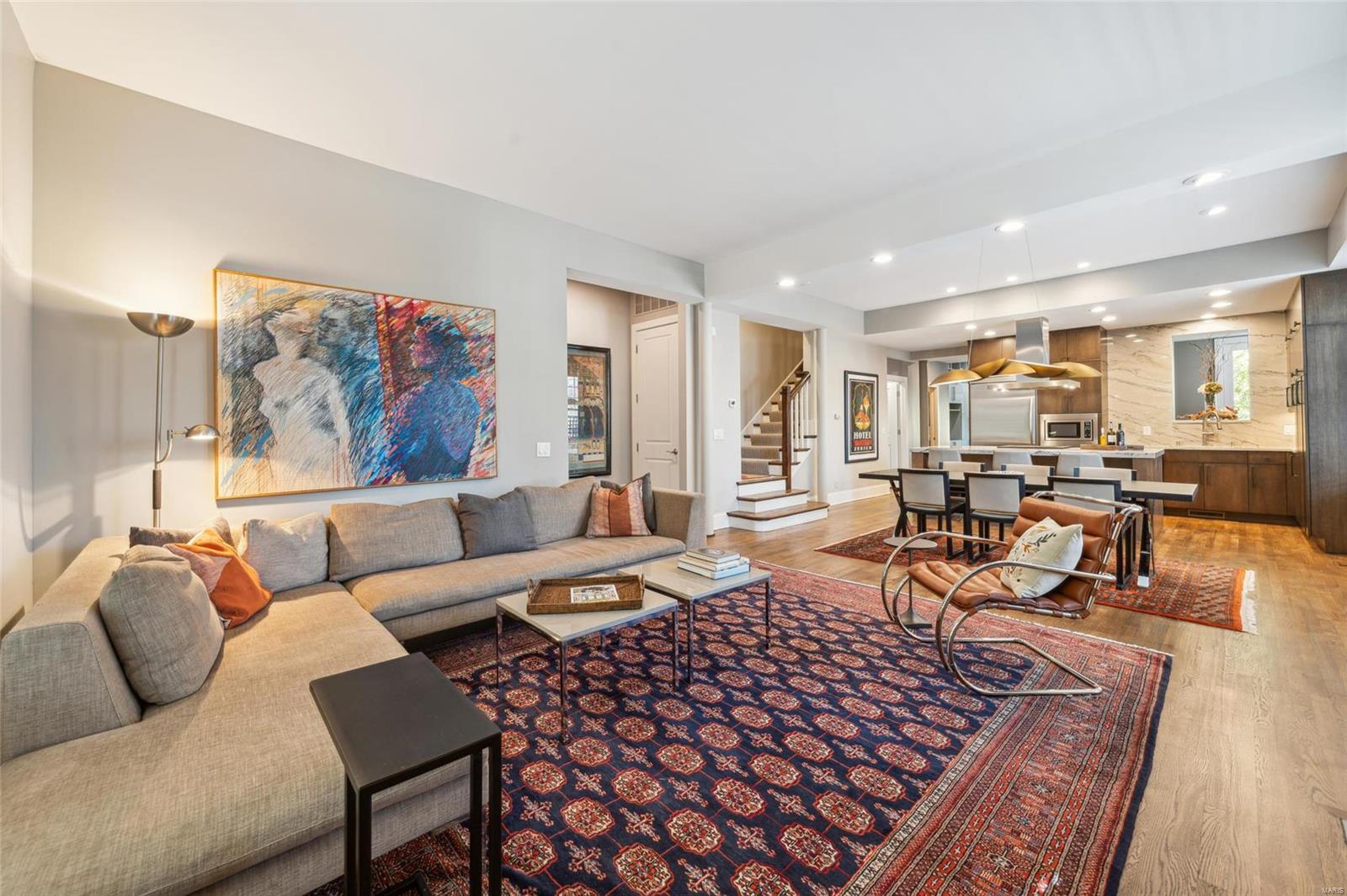 Maryland Plaza Condo - Residential