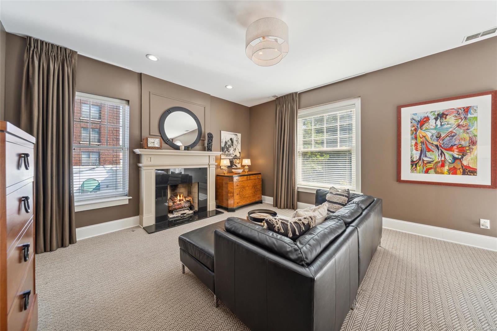 Maryland Plaza Condo - Residential