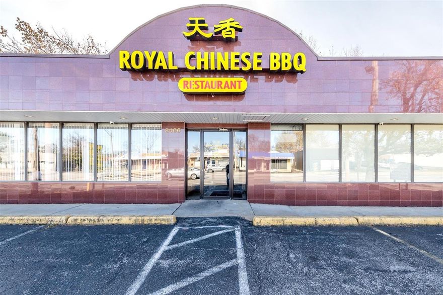 LEASE PRICE: $6,000/month
SALE PRICE : $1,000,000
BUILDING SIZE: 6,500 SF total, 3,250 SF above ground
(basement was previously rented as office space)
ZONING: [GC] General Commercial - The "GC" General
Commercial District is intended to accommodate a wide range
of commercial land uses, including limited manufacturing and
warehousing, which can be developed at a scale and intensity of
use that is compatible with adjacent or nearby neighborhoods
TRAFFIC COUNT: 18,446 (2022)
- All EF&F Included, fully set up dining room, walk-in cooler and
freezer
- 3 zone HVAC
- 20 parking spaces Location: High Traffic, Rural