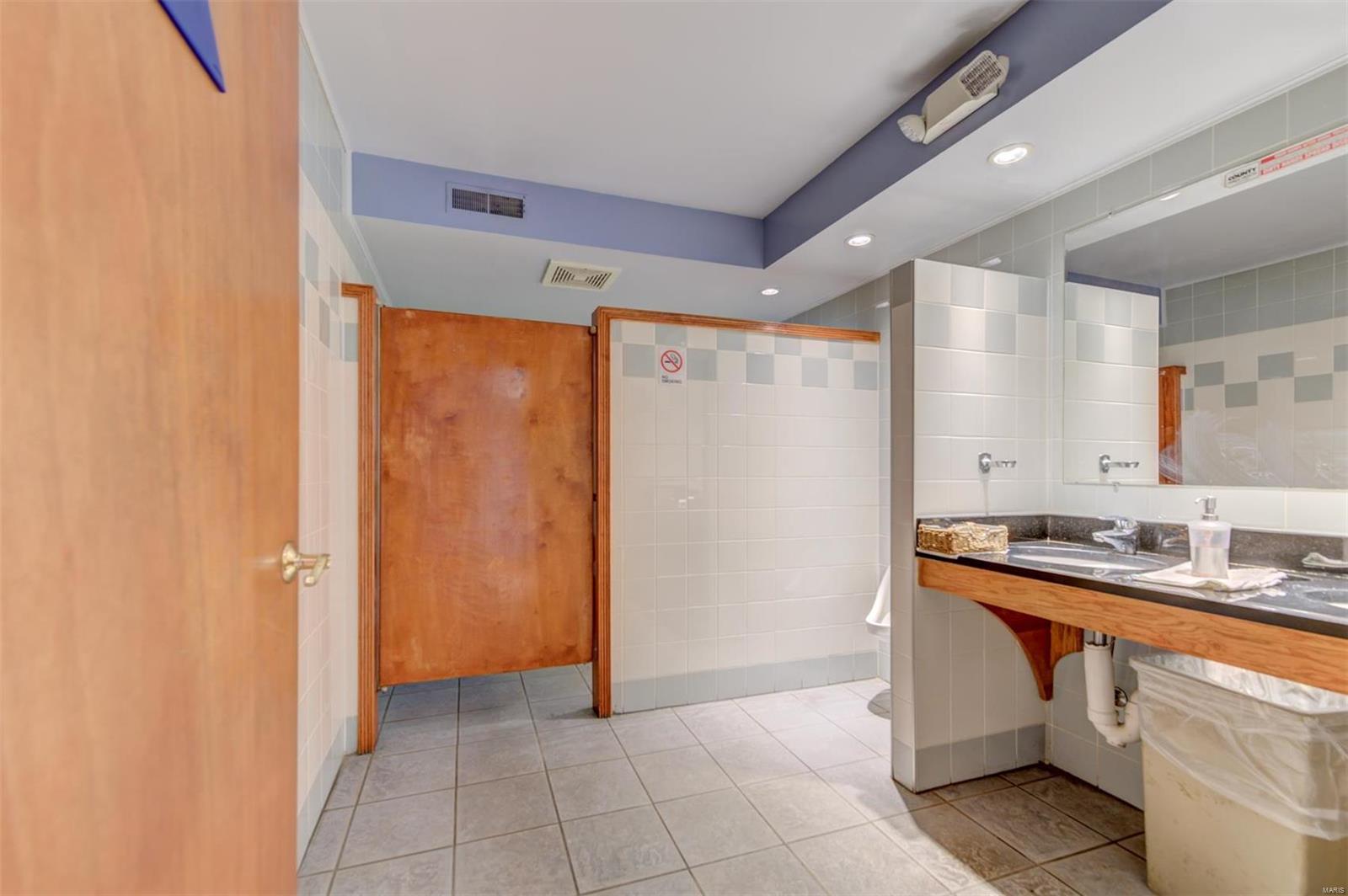 Darstdale 3 - Commercial Sale