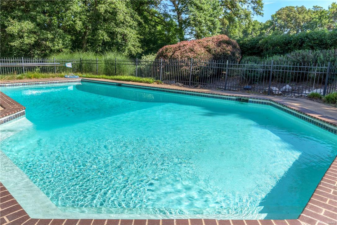 Bellerive Country Club Grounds - Residential