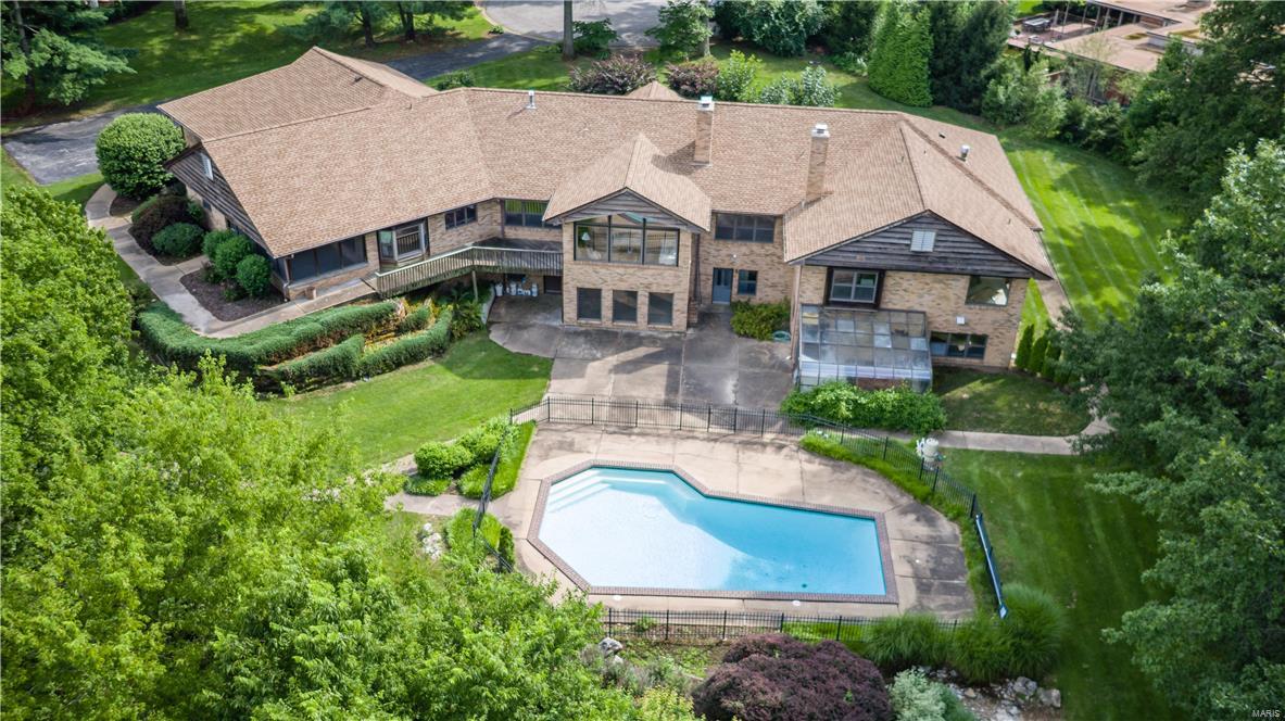 Bellerive Country Club Grounds - Residential