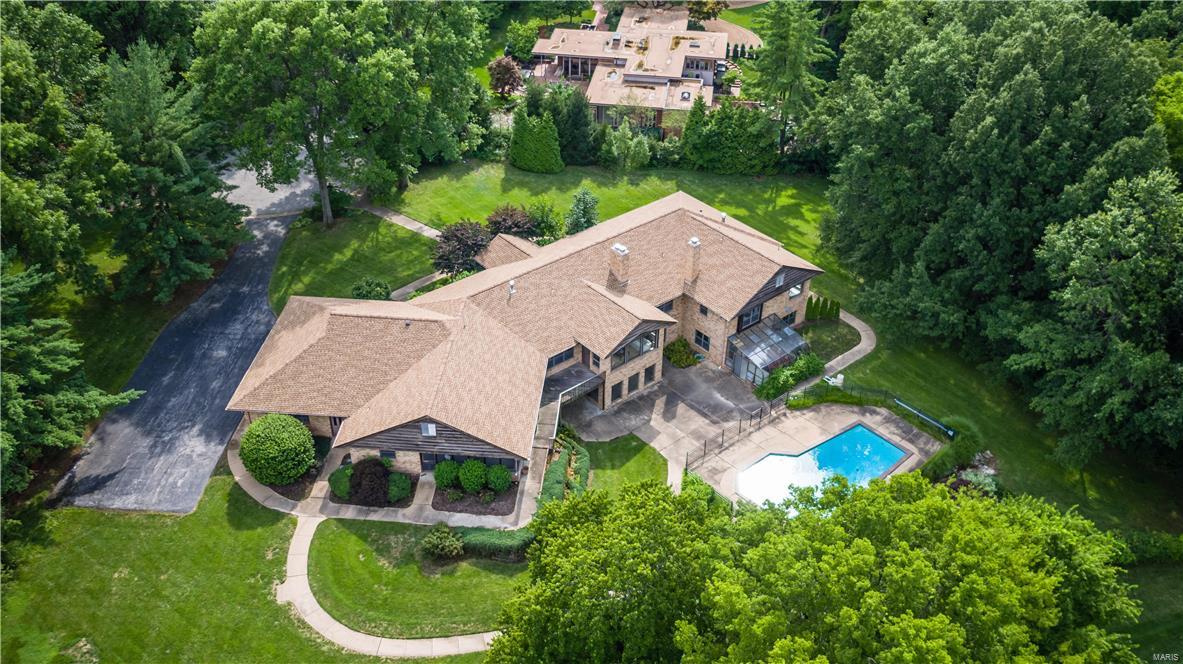 Bellerive Country Club Grounds - Residential