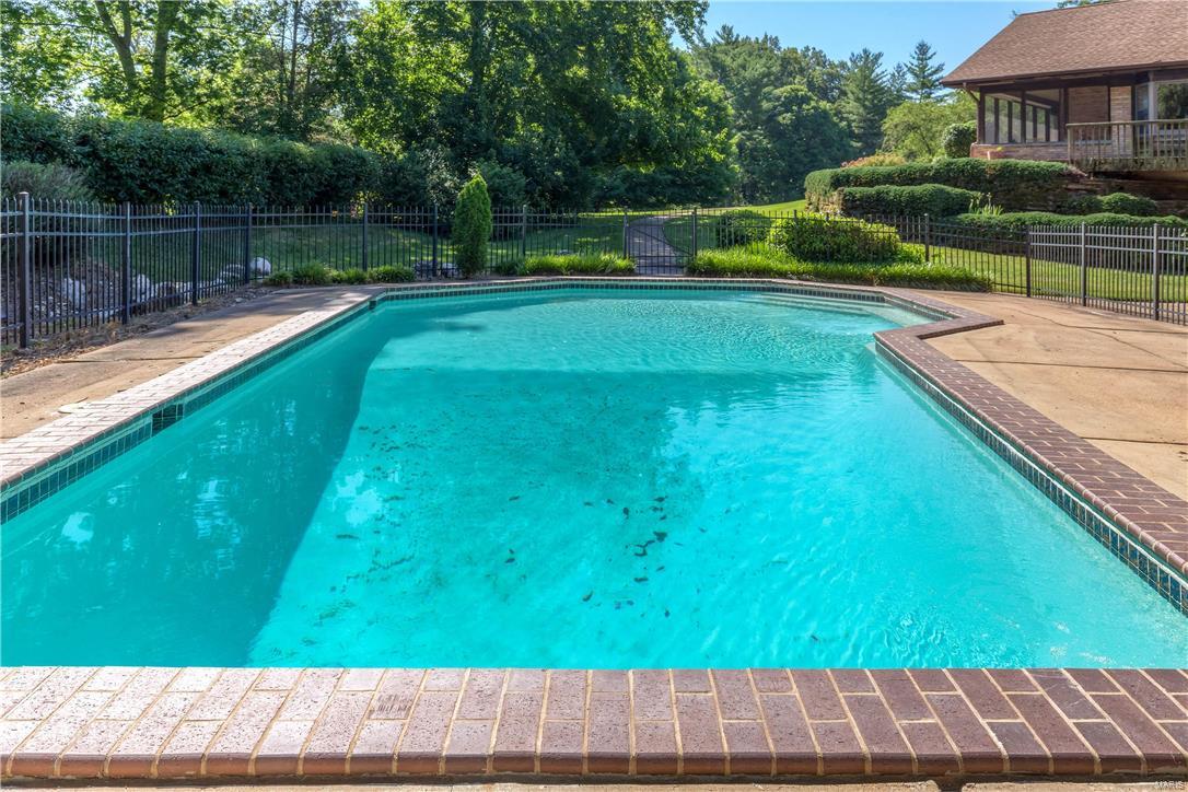 Bellerive Country Club Grounds - Residential