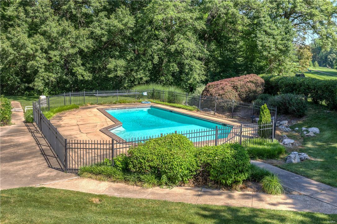 Bellerive Country Club Grounds - Residential