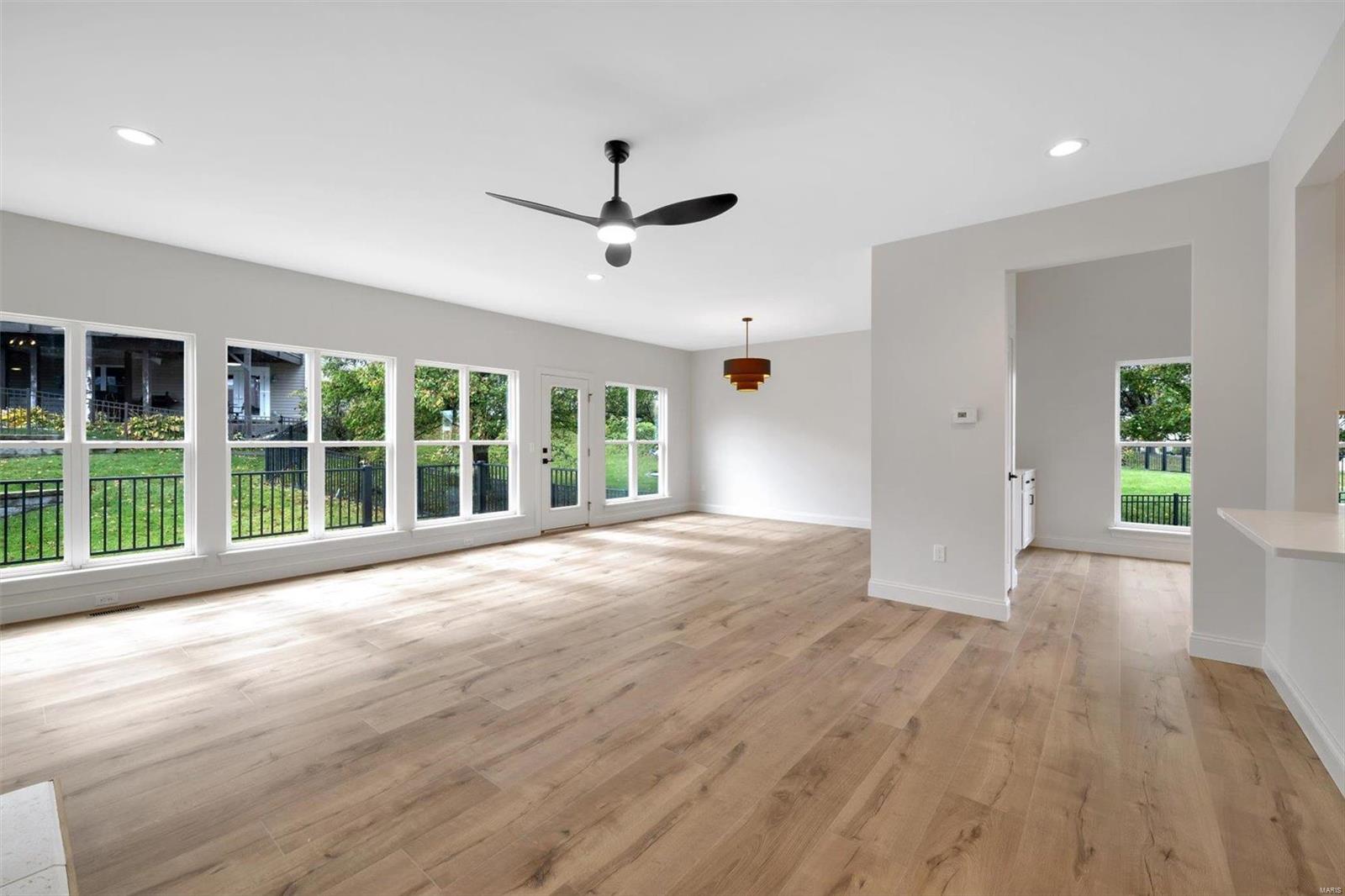 688 Bluffs View Court