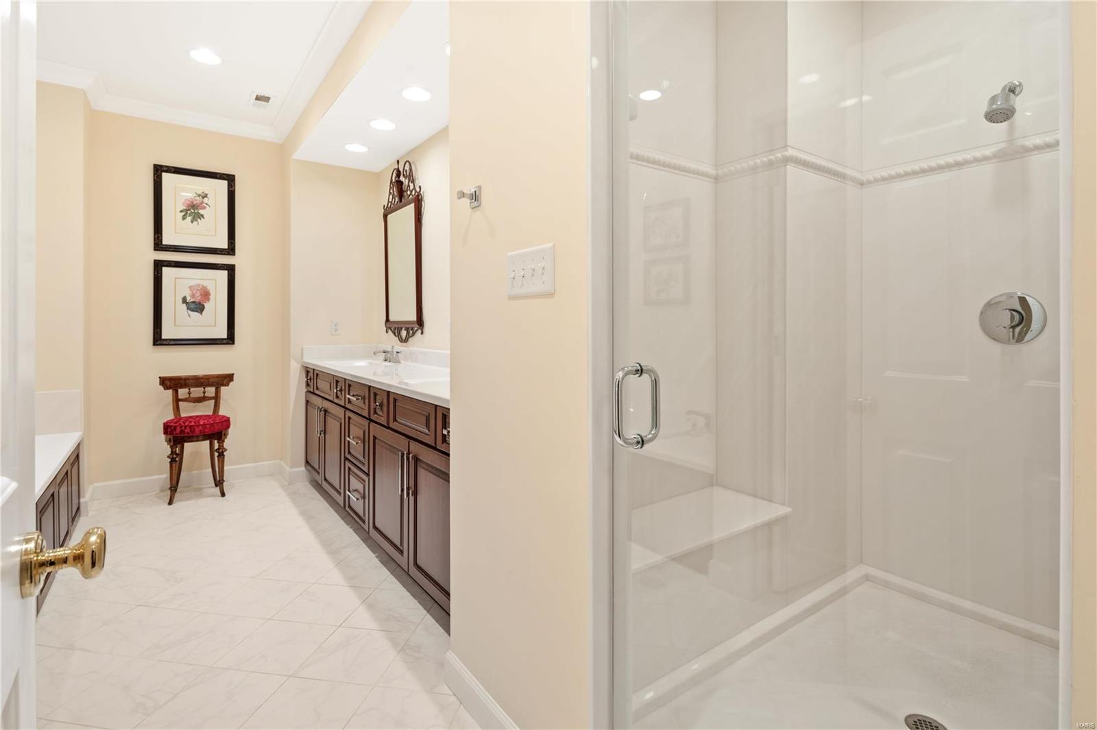 Central Ave Twnhs Condo - Residential