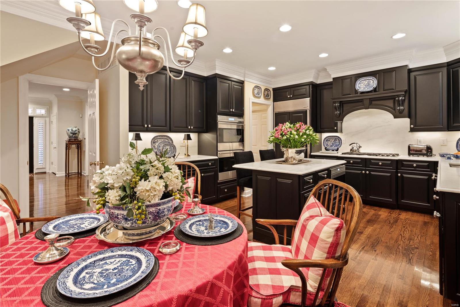 Central Ave Twnhs Condo - Residential