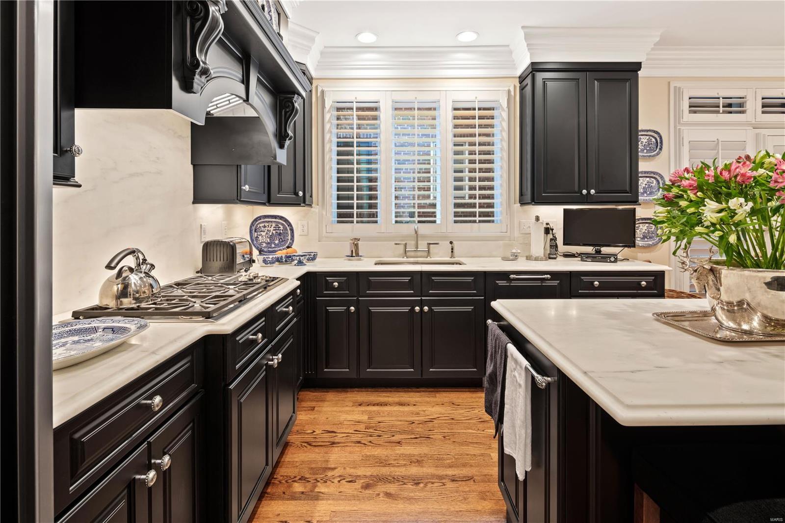 Central Ave Twnhs Condo - Residential