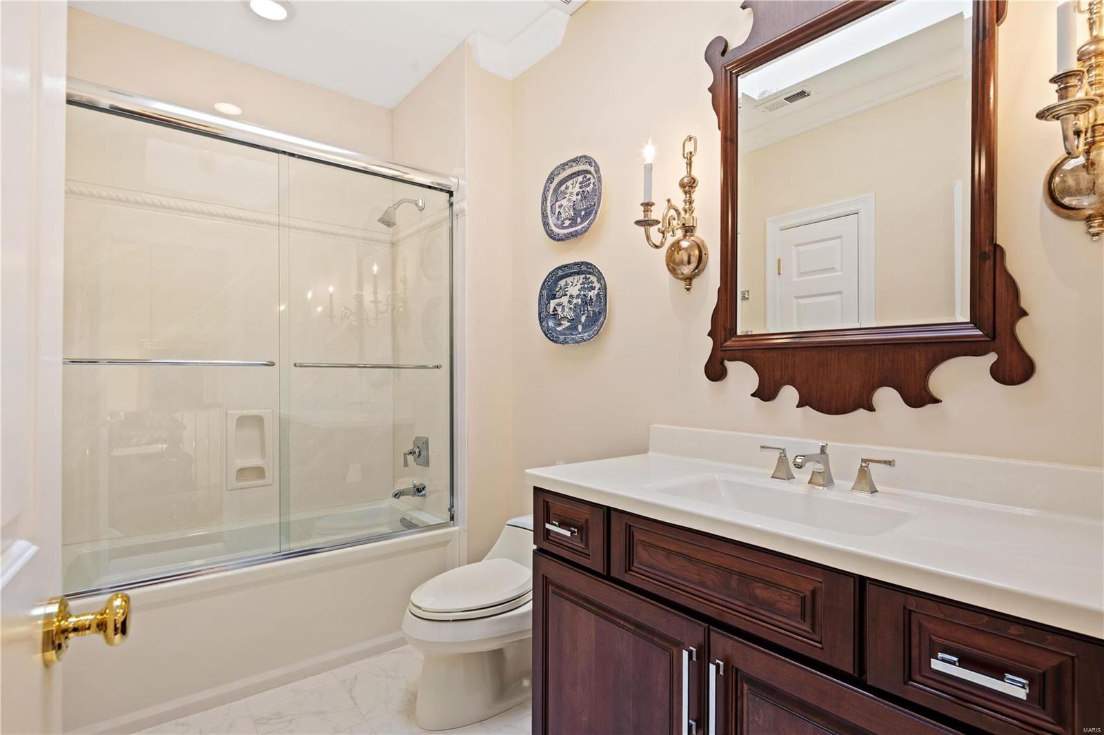 Central Ave Twnhs Condo - Residential