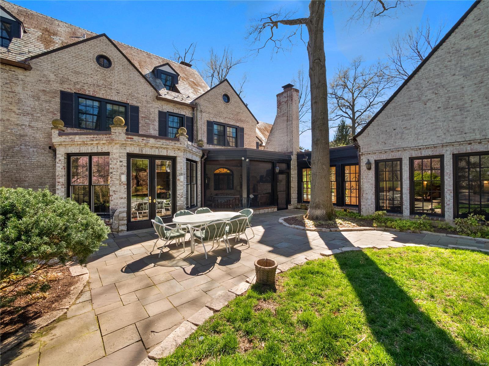 Carrswold - Residential