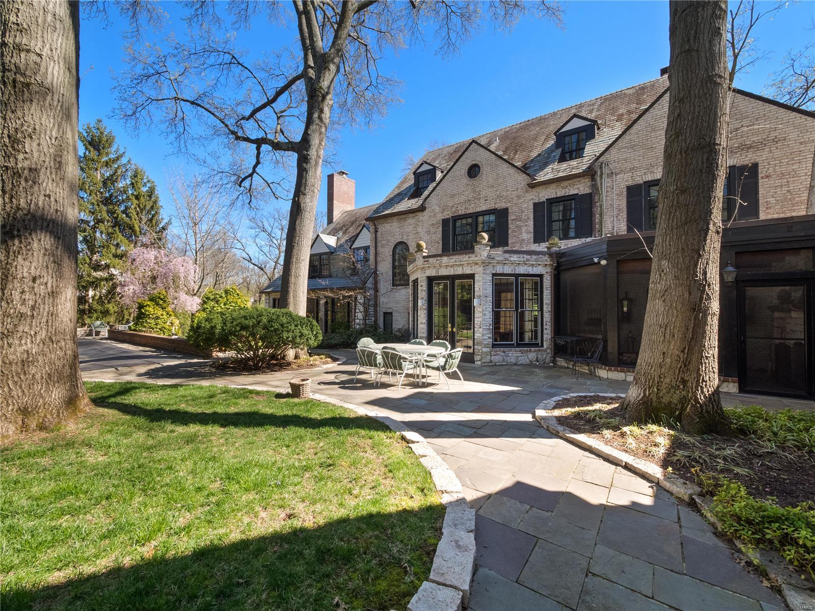 Carrswold - Residential