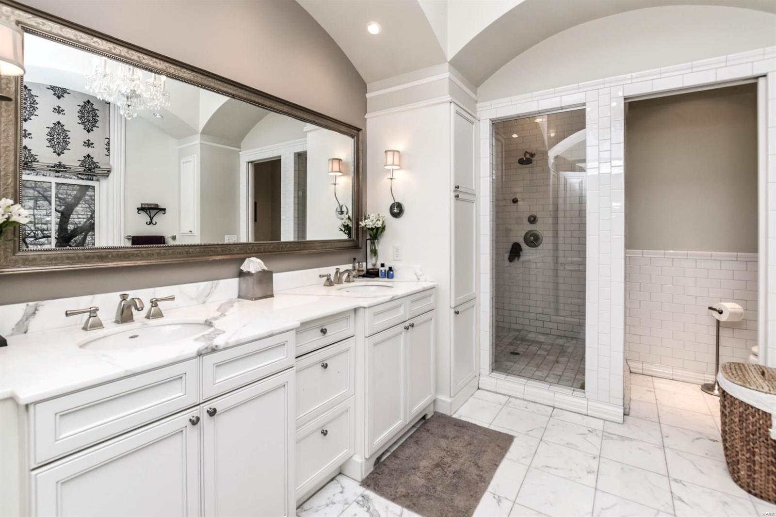 Lafayette Square - Residential