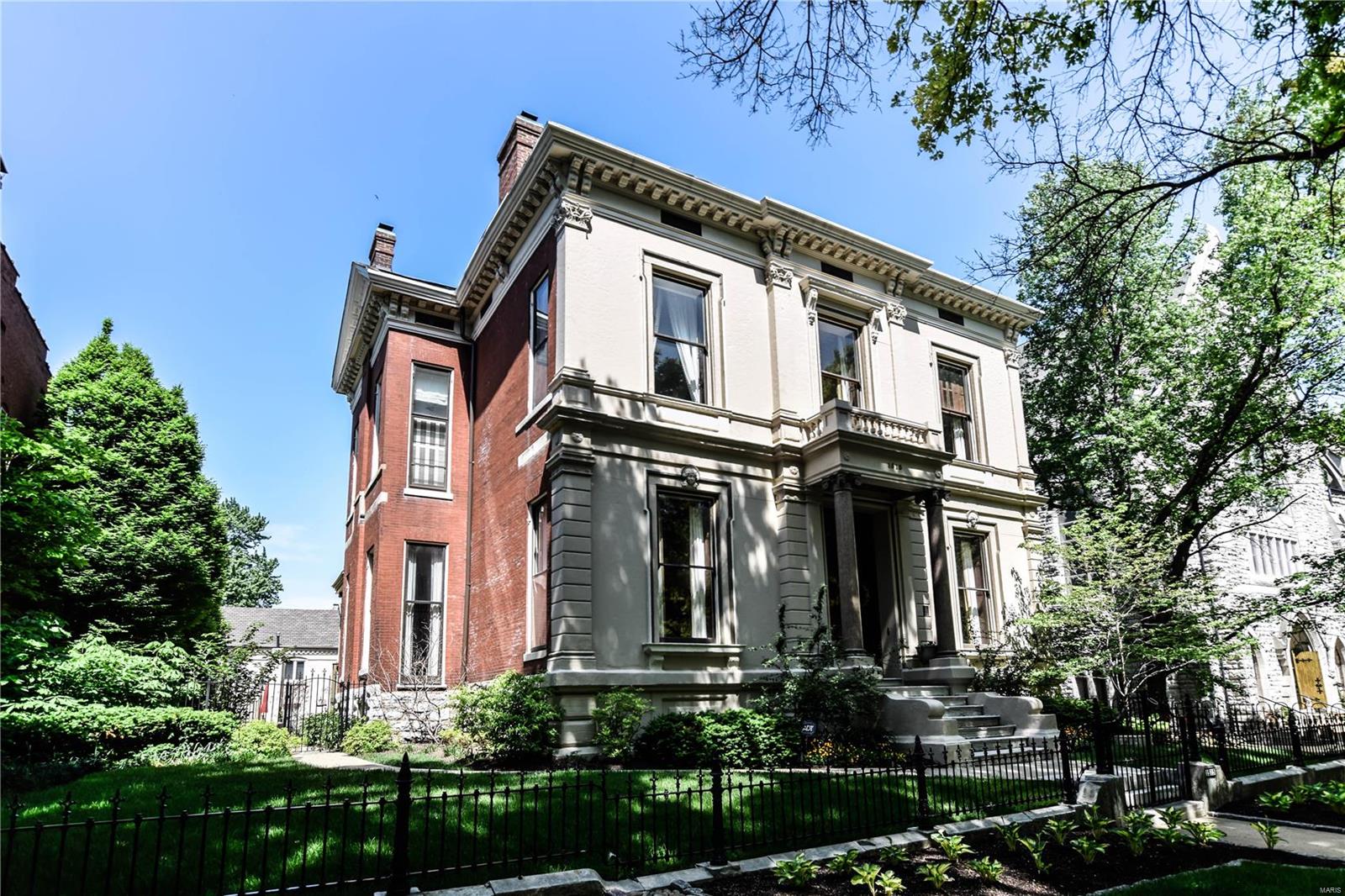 Lafayette Square - Residential
