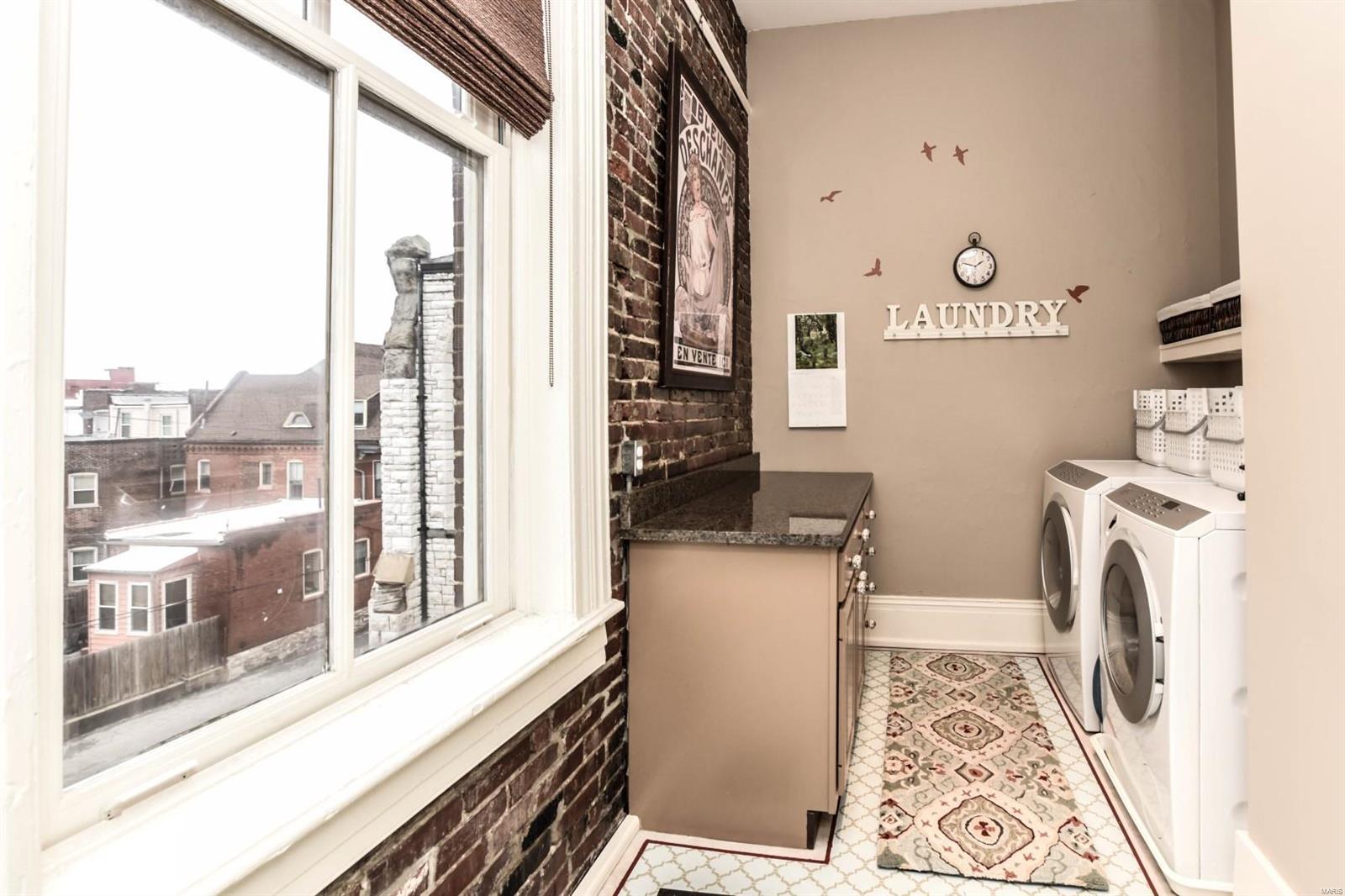 Lafayette Square - Residential